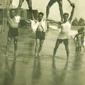 1930 circa Felice Landi con amici a vietri