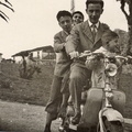 1956 Nino D'Antonio e i fratelli Rispoli sulla lambretta
