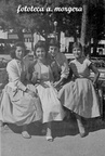1957 ANNAMARIA Morgera con le sorelle Accarino