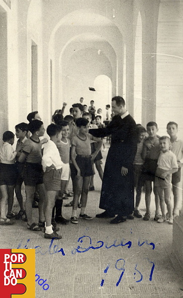 1951 Pippo Buono con Padre Arturo Materdomini 1