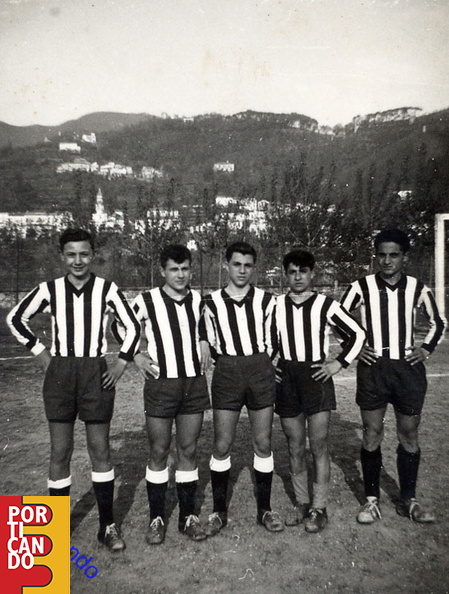 1955_aprile_27_Pippo_Buono_allo_campo_sportivo_comunale_1.jpg