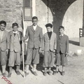 1955 circa Enzo Senatore ( al centro ) e 4 apiranti