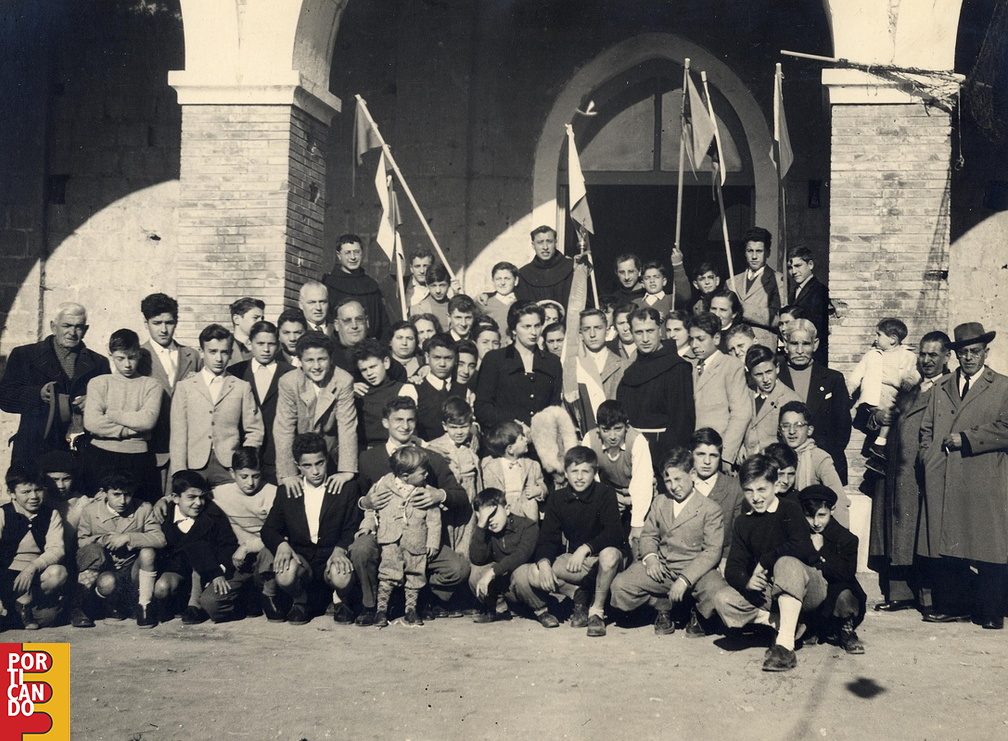 1955 circa festa del tesseramento fra gli altri i fratelli Gravagnuolo