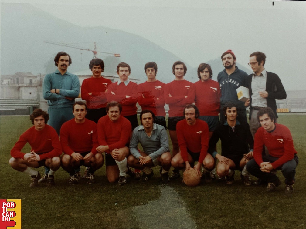 1975 circa C.U.C. Piero Redi presidente con la squadra