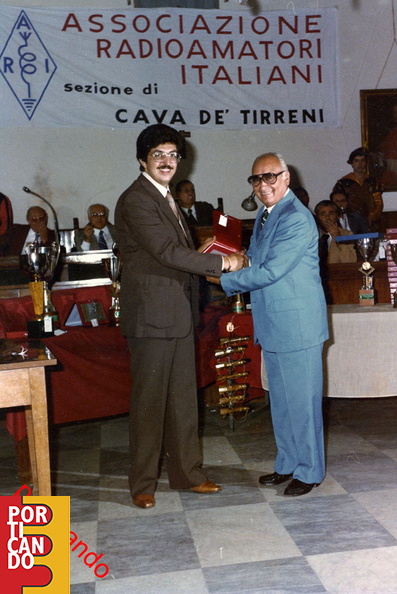 1979 sala comunale A.Avagliano i8YAV premia G (3)