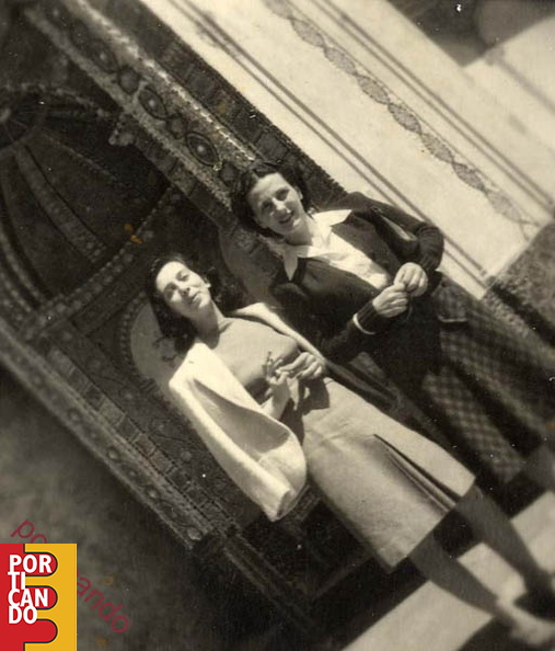 1953 circa Pia Vardaro e Gilda Balestreri