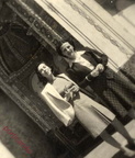 1953 circa Pia Vardaro e Gilda Balestreri