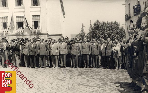 1951 1950 giugno il Sndaco con la Giunta all'arrivo degli allievi della NuNziatella in campeggio a Cava