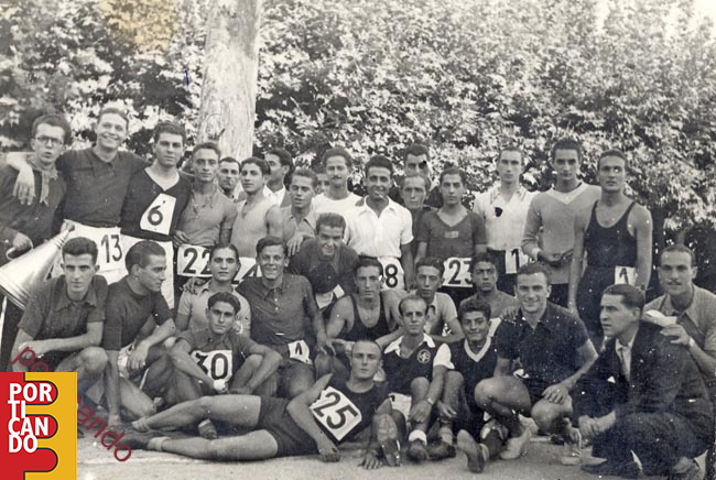 1935_gare_atletica_leggera_a_piazza_san_francesco.jpg