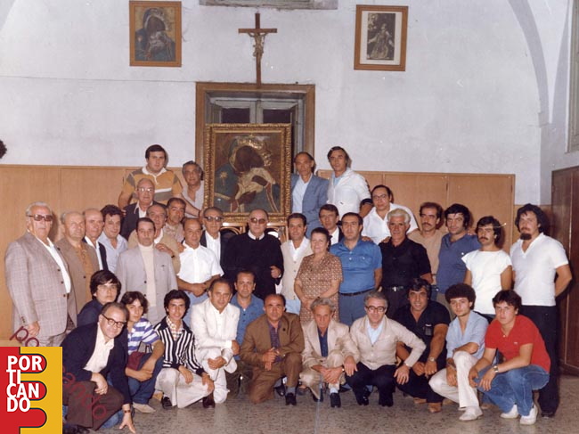 1981 Madonna dell'olmo - dopo la processione con il quadro per lo scampato pericolo del terremoto