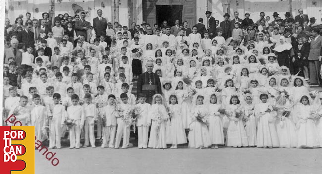 1947 prima comunione femminucce con il vescovo Marchesani ( foto di Gioacchino Senatore )