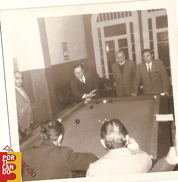 1957_torneo_di_boccetta_al_circolo_commercianti_con_Leopoldo_Carmine.jpg