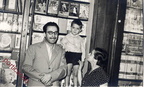 1958 circa Elio Lamberti ( rondinella ) con la moglie ed il figlio mario