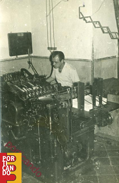 1958 circa Mario Pinto in tipografia 1