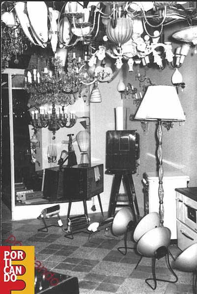 1962 circa negozio Ugliano c so umberto  128 c