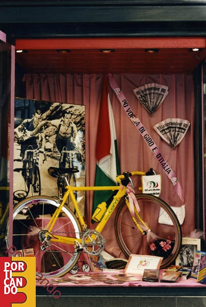 1982 vetrina per l'80o giro d'Italia ( Ugliano )