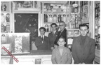 1958  Antonio Davide con il personale ed il propretario della pasticceria Avallone