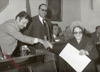 1968 circa premiazione al municipio sindaco Enzo Giannattasio e Riccardo Romano