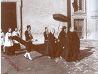 1954 Badia processione con Filippo Giordano Mario Parisi e Gino