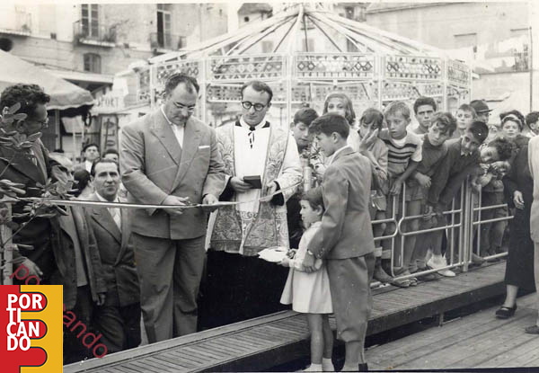 1959 circa padre D'onghia con Abbro e Musumeci fra i ragazzi Carlo Panzella Antonio Polichetti Nicola Foresta