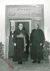 1965 circa Il canonico Raffaele Di Mauro con il vescovo Vozzi