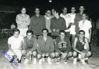 1969 circa giocatori di basket Lucio Ferrara Francesco Ioele ed altri con Peppe Romano