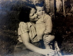 1952 circa Giovanni Sarno con la mamma