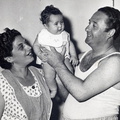 1960 circa Genoveffa e Gigi Ricciardi con la nipote patrizia