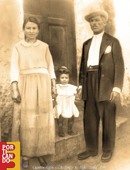 1933 Rosa Zito Raffaele Gigantino e la figlia Ersilia