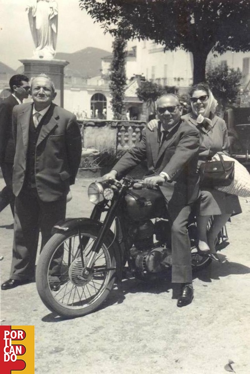 1965 circa Pio ed Italia Di Domenico con Vincenzo Di Domenico