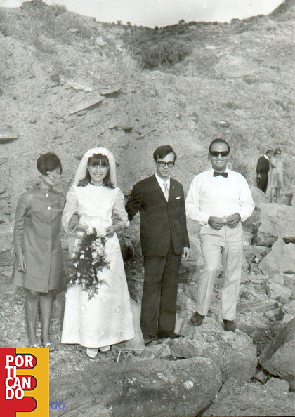 1967_Reresa_e_Luca_Barba_al_matrimonio_di_Mimmo_Lamberti__(_Rondinella_).jpg