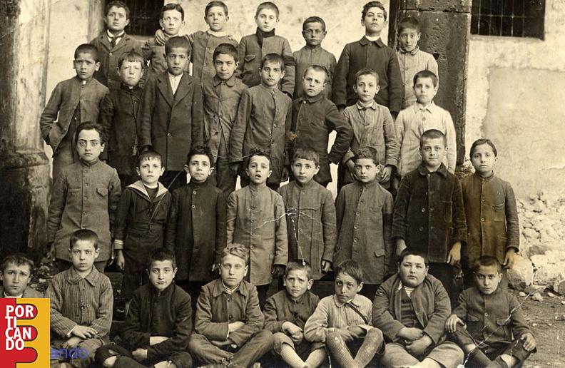 1910 circa gruppo di ragazzi