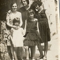 1930 30 luglio dopo terremoto Pinella Beatrice Maria Genoino  la figlia Rosetta e Maria
