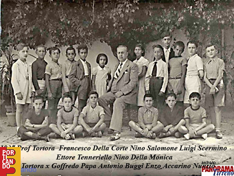 1937 Prof Tortora  Francesco Della Corte con Nino Salomone Luigi Scermino Ettore Tenneriello ed altri