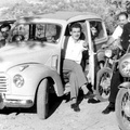 1950 circa Manduca e Galati sulla giardinetta