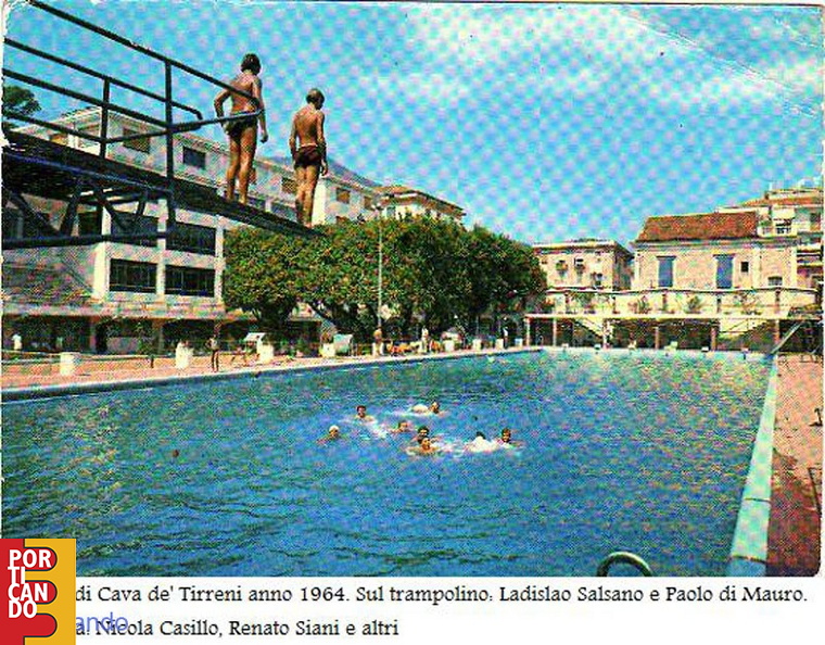 1964 piscina sul trampolino Ladislao Salsano e Paolo di Mauro in acqua Nicola Casillo e Renato Siano (foto recuperata a Parma da Paolo Di Mauro)