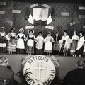 1970 manifestazione az cat al teatro scuole elementari
