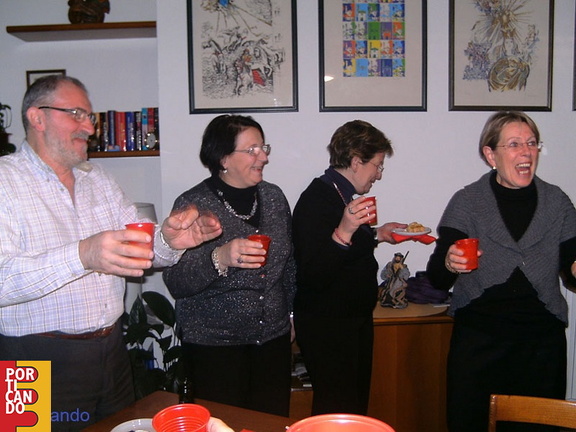2009 04 gennaio Matteo Russo Stefania e Rosalba alla festa dei 60 anni di Linda Langiano