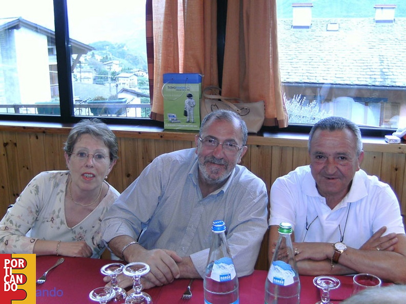 2009 Matteo Russo ( nella foto con La moglie Linda ed il cognato Aldo ) festeggia 60 anni a Sondrio