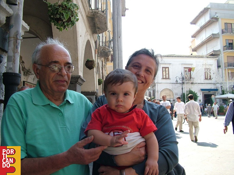2004 settembre Ciro Di giuseppe e Teresa Panzella con il nipote
