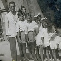 1944 circa Don pasquale Amabile coi figli
