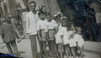 1944 circa Don pasquale Amabile coi figli