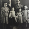 1945 Francesco Senatore la moglie Amelia Pacifico e i figli Angela Antonio Vera Liana