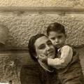 1949 Carmine Romano e mamma