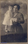 1920 circa Giuseppe Morgera e la mamma  Anna Faracca