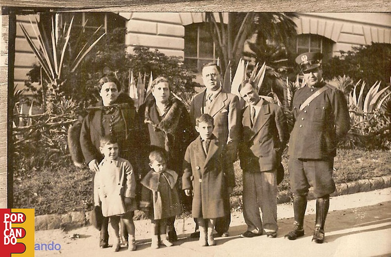 1937 Maria Della Porta la sorella Assunta Carmine  Gaetano Leopoldo Vincenzo e i figli Carmine Licia e Antonio