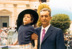 1971 Vincenzo Senatore con il nipote vincenzo al raduno dei bersaglieri