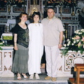 2000 Mariagiulia Muscariello con i genitori nel giorno della prima comunione