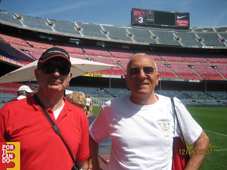 2009 Antonio e Gennaro nello stadio di Barcellona