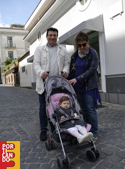 2014 04 06 Enzo Lampis e Luisa Fimiani con la figlia Flavia